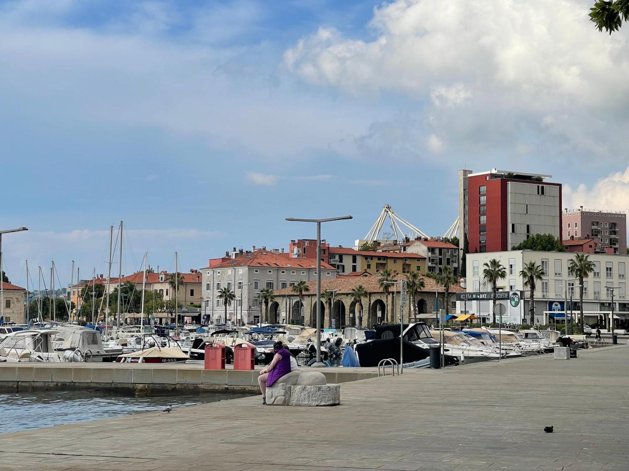Sunset Residence Koper & Free Parking Garage Exterior photo